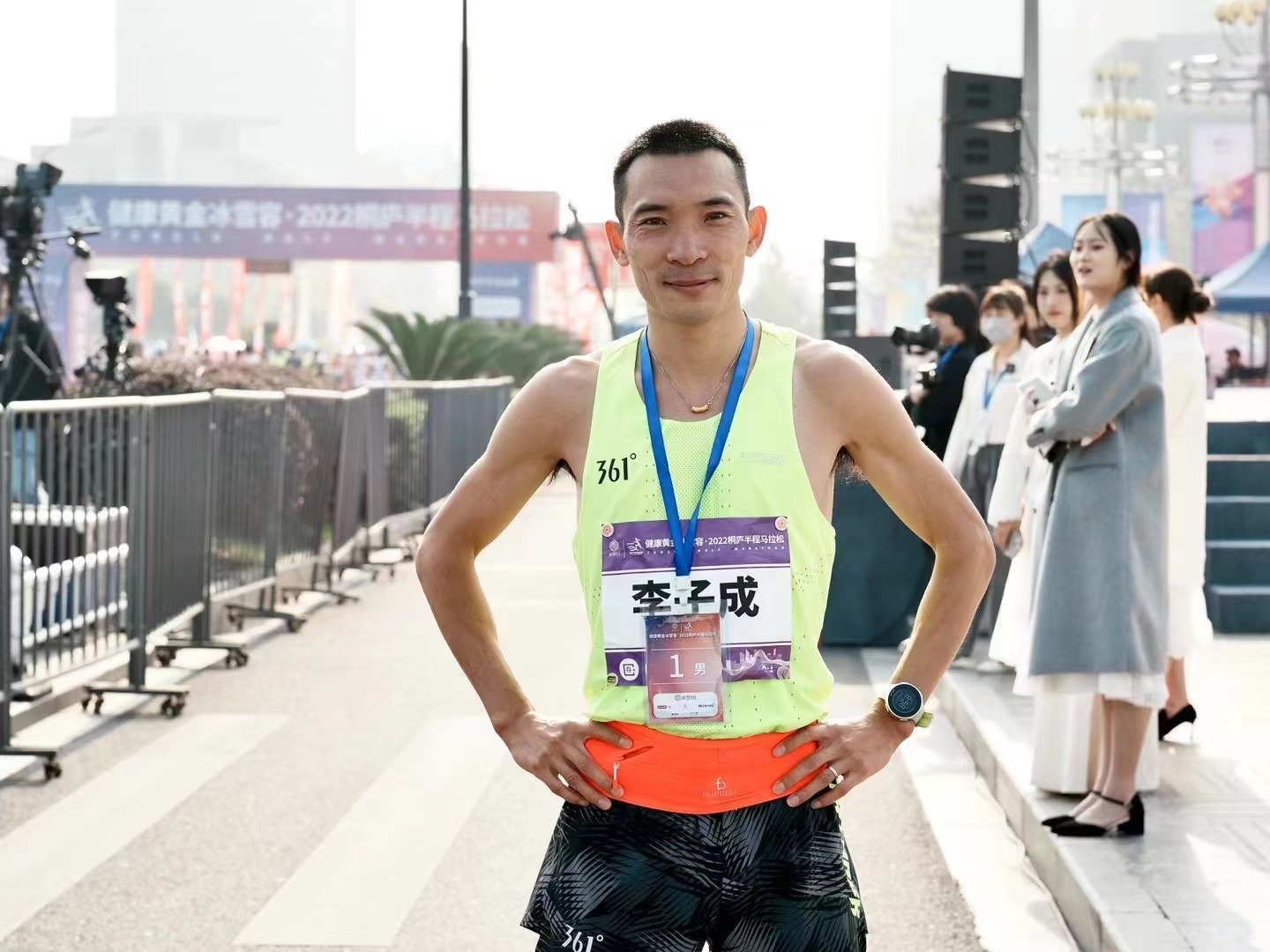 ����ȫ���o(j��)������f�\(y��n)�ӆT���ӳ�ͩ�]���R�Z��